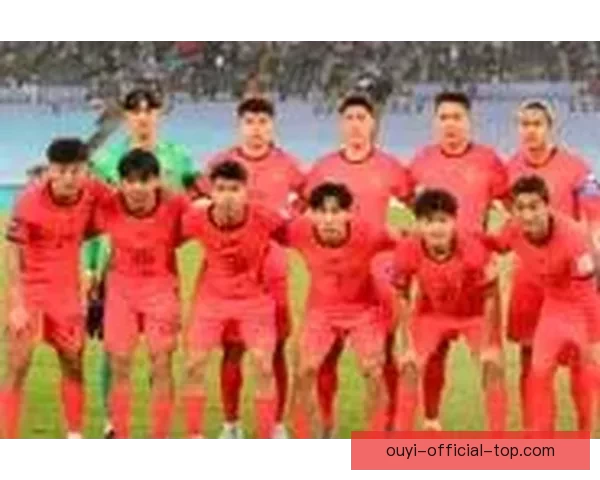 国足开场9分钟连丢两球 0比2不敌喀麦隆遗憾落败